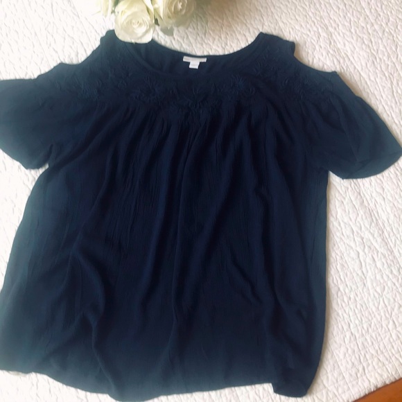 Westport Tops - REDUCED$ Cold shoulder blue blouse